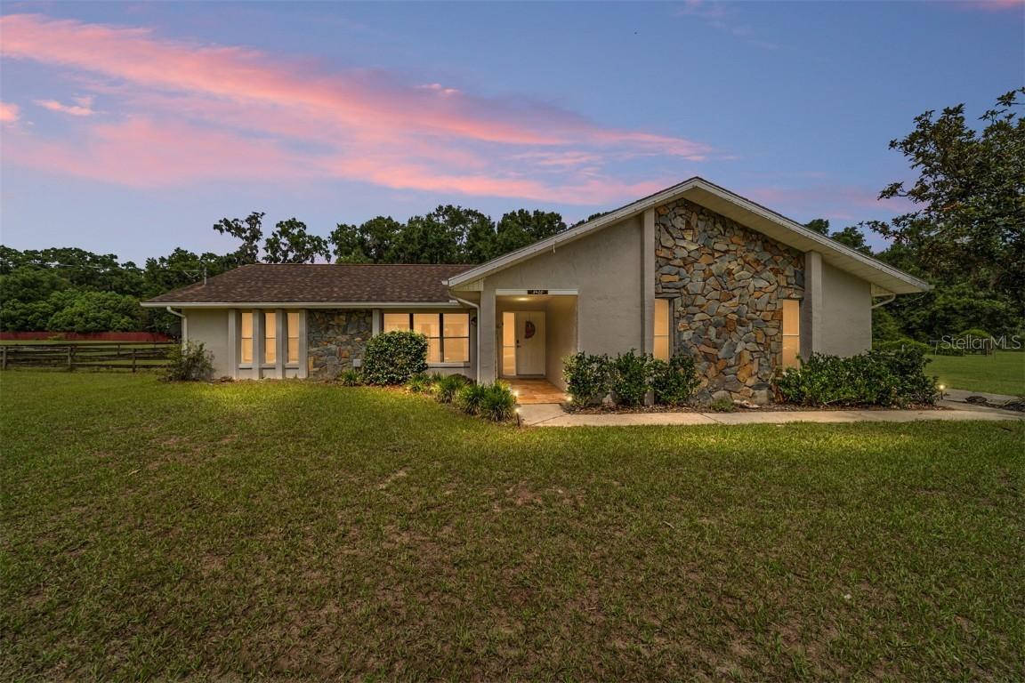 9420 NE 12th Ct., Ocala, FL 34479
