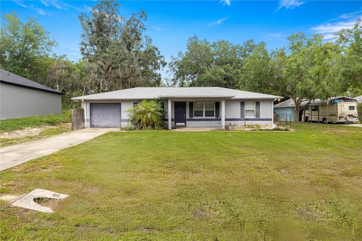 329 Larch Rd., Ocala, FL 34480
