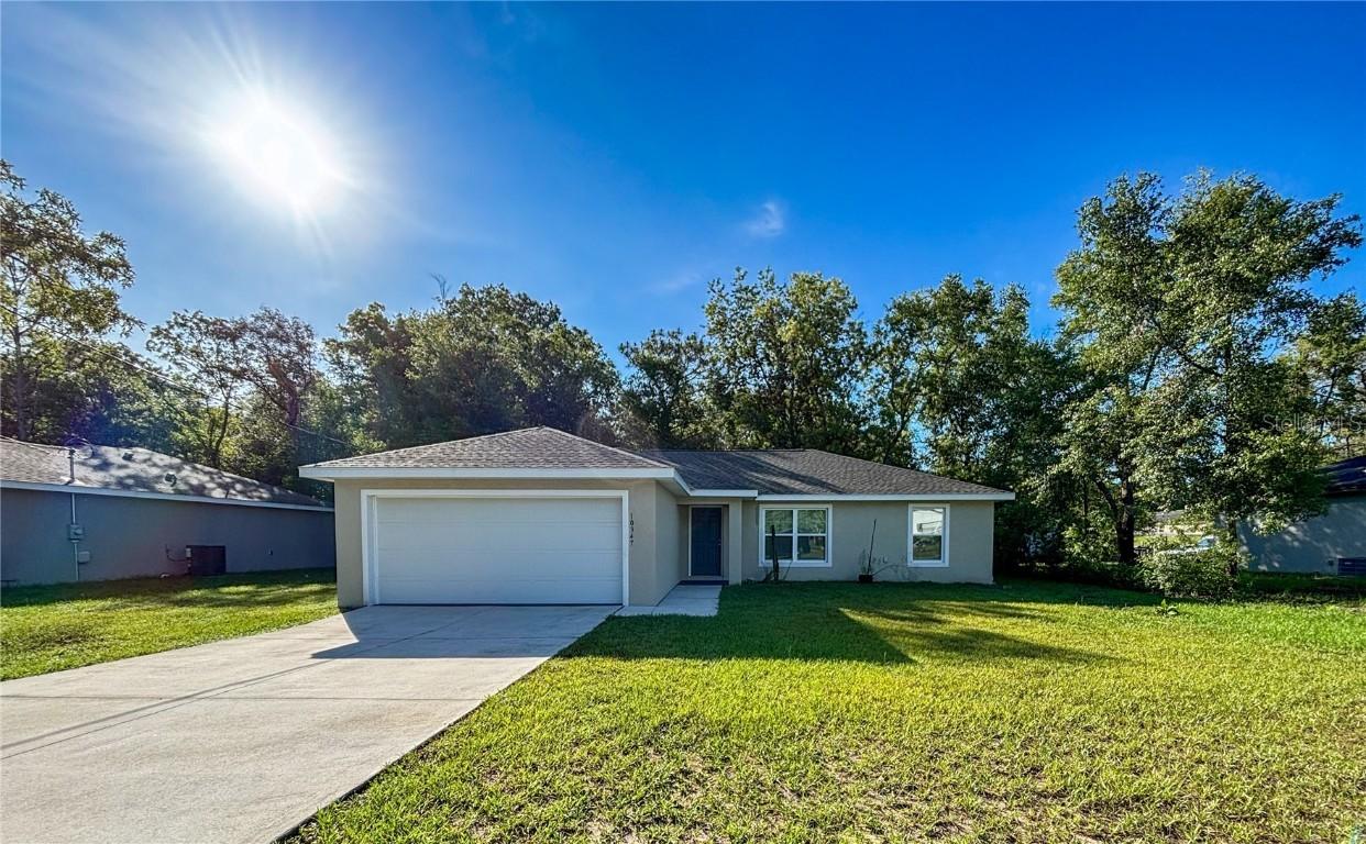 10347 N Halsey Way, Dunnellon, FL 34434