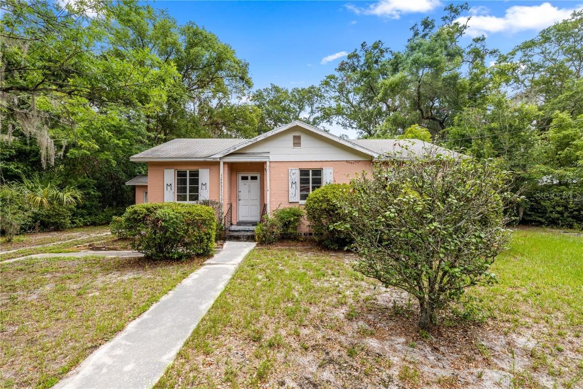 1425 NE 9th St., Gainesville, FL 32601