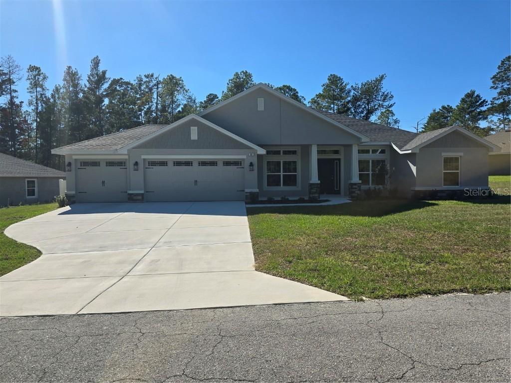 54 Grass St., Homosassa, FL 34446