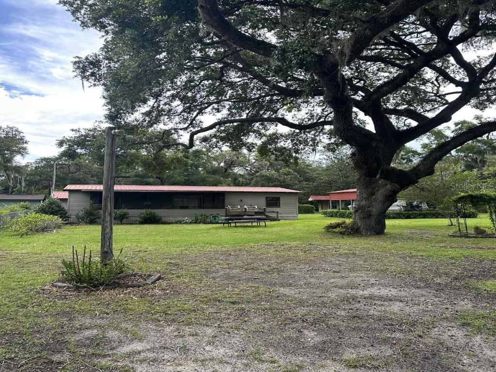 21260 NE 146th Pl., Fort Mc Coy, FL 32134