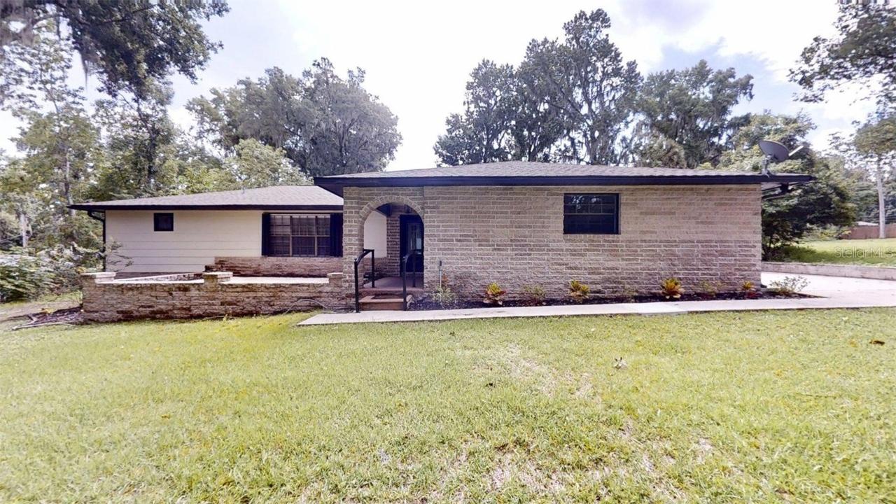4121 SW 6th Ave., Ocala, FL 34471