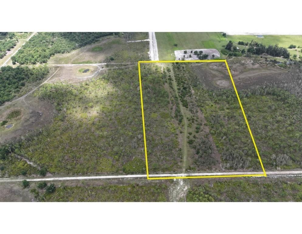 21061 Granville Rd., North Fort Myers, FL 33917