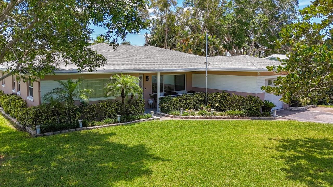 1137 Indian Rocks Rd., Largo, FL 33770