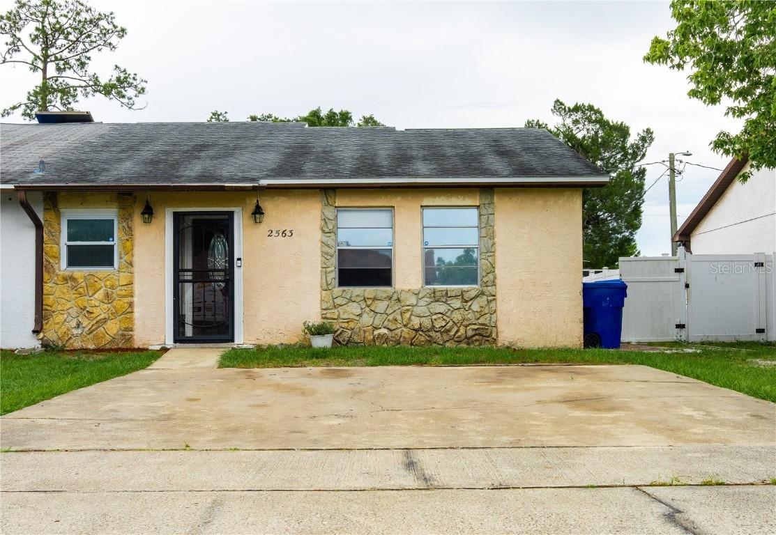 2563 Coral Ave., Kissimmee, FL 34741