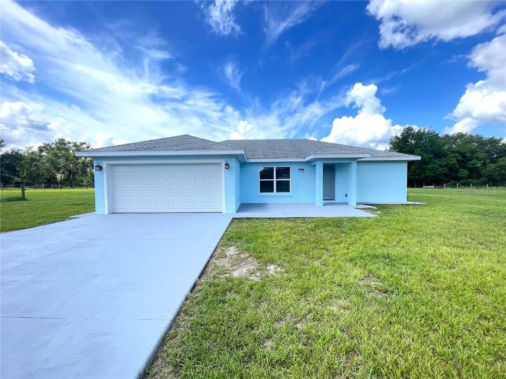 10758 SE Highway 464c, Ocklawaha, FL 32179
