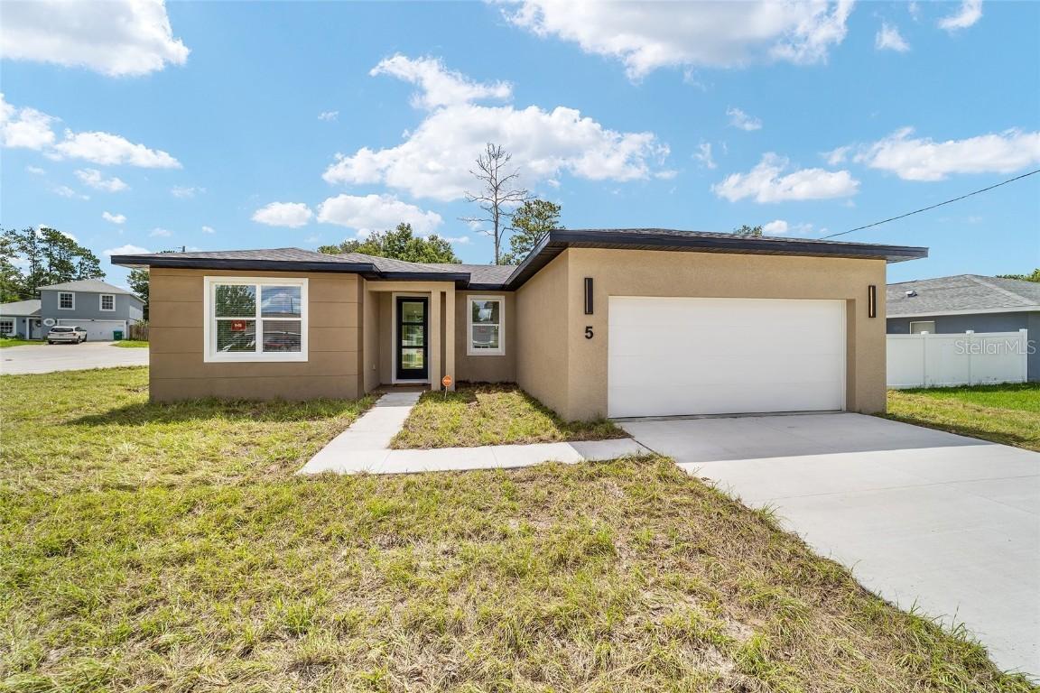 5 Dogwood Loop Ave., Ocala, FL 34472