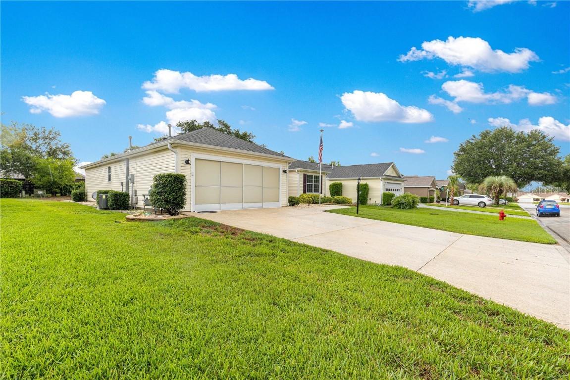 9161 SE 169th Bentley St., The Villages, FL 32162