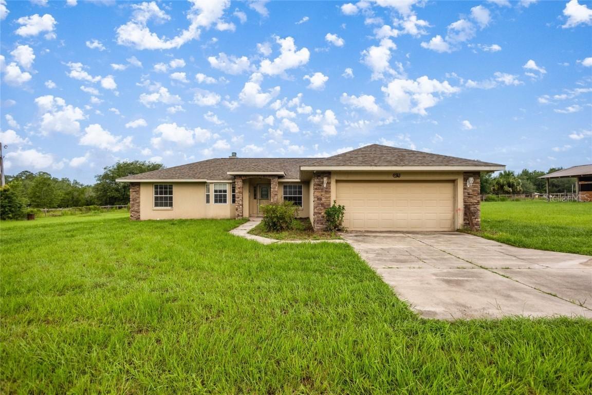 10780 SE Highway 464c, Ocklawaha, FL 32179