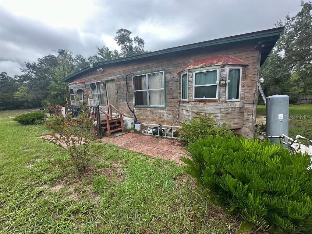 15946 NE 234th Ln., Fort Mc Coy, FL 32134