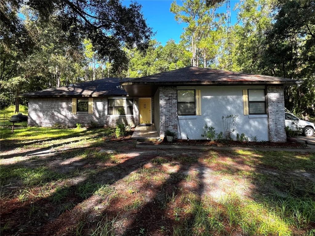 18 Lake View Dr., Ocala, FL 34482