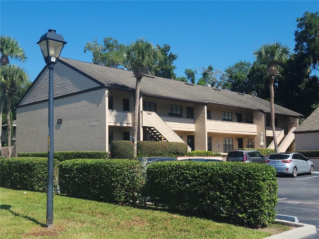 2433 NE 7th St. #6, Ocala, FL 34470
