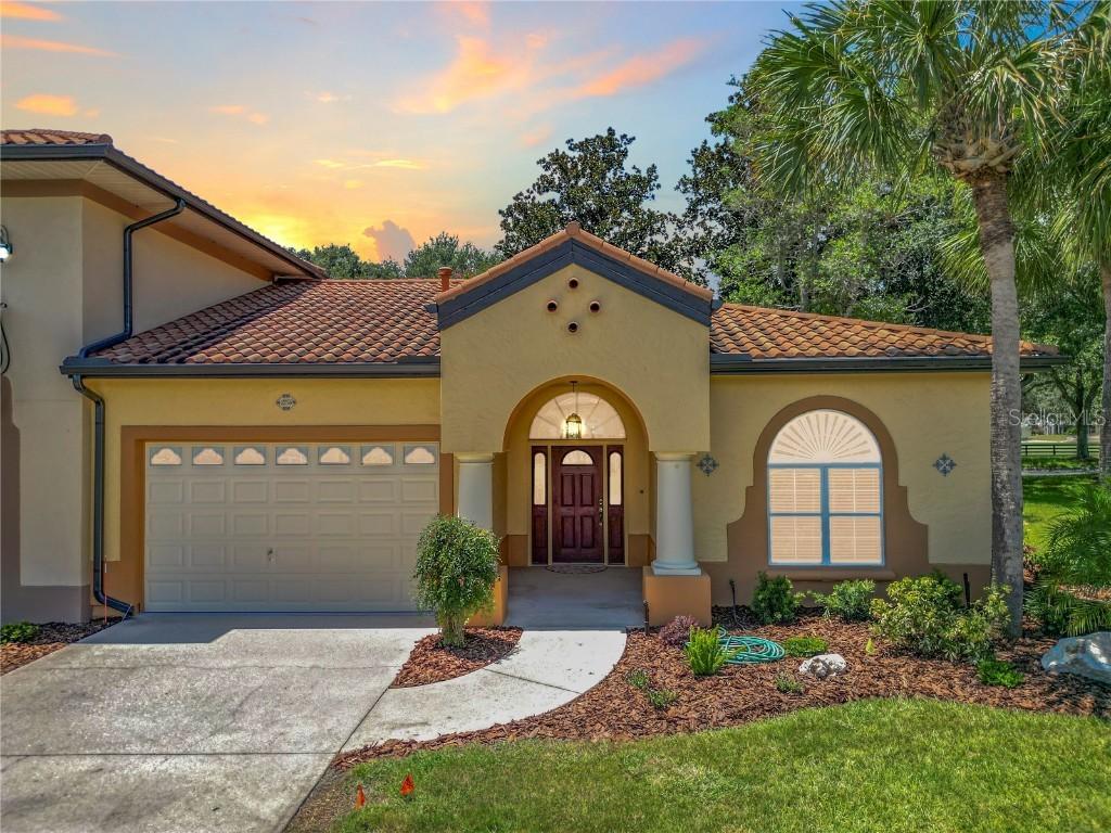 1256 Mira Mar Ave., Lady Lake, FL 32159