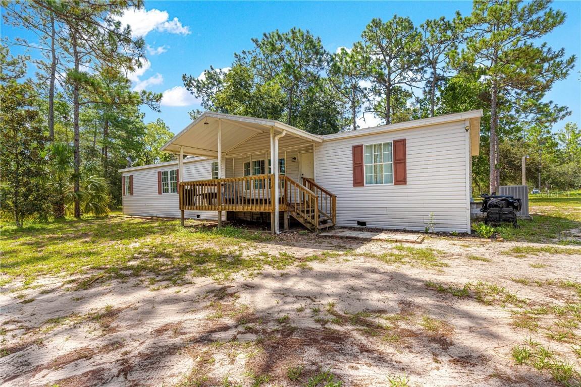 16410 SE 119th St., Ocklawaha, FL 32179