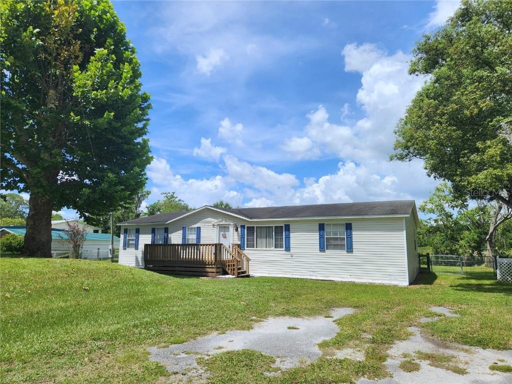 12258 SE 126th Ct., Ocklawaha, FL 32179