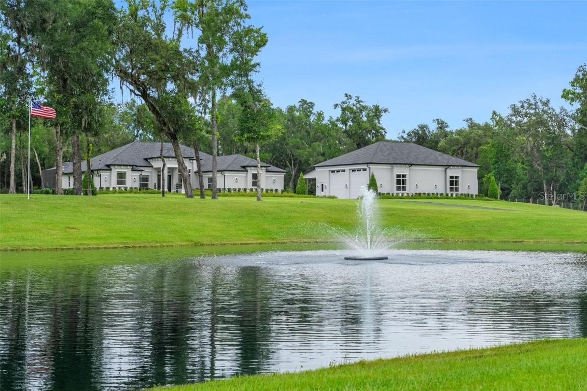 1825 W Oak Valley Ct., Homosassa, FL 34446