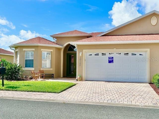 10145 S Mainsail Dr., Oxford, FL 34484