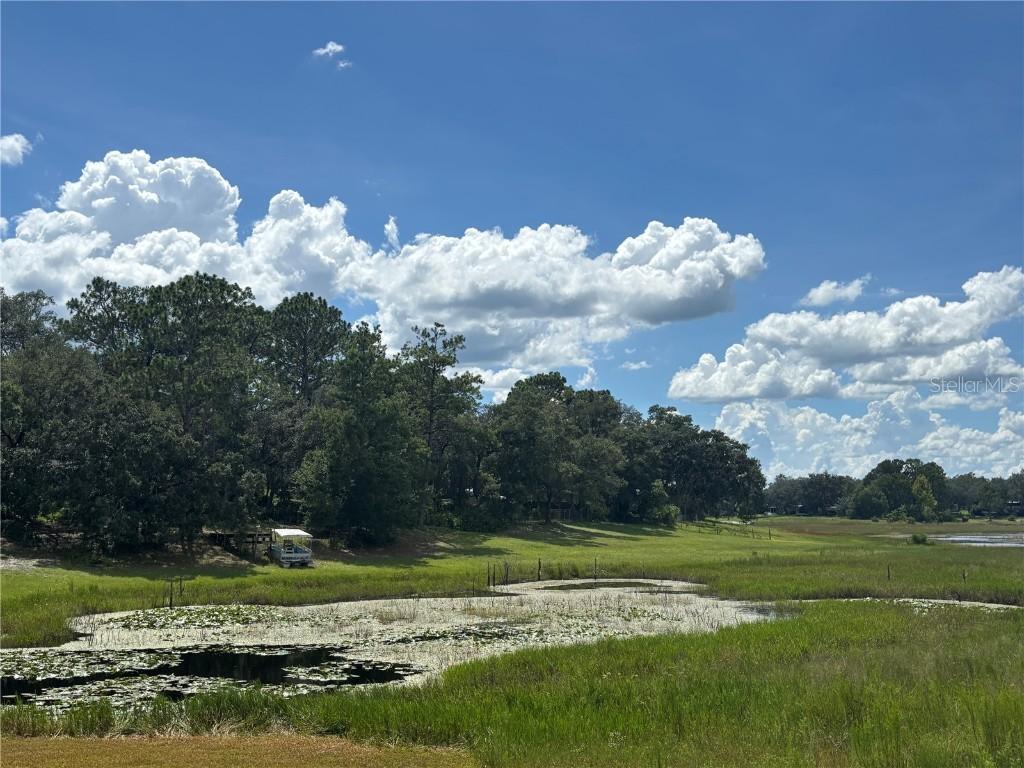 SE 180th Ave, Ocklawaha, FL 32179