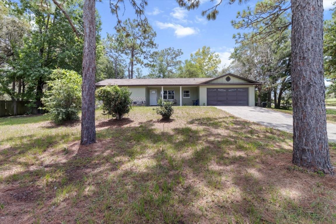 4352 W Woodlawn St., Dunnellon, FL 34433
