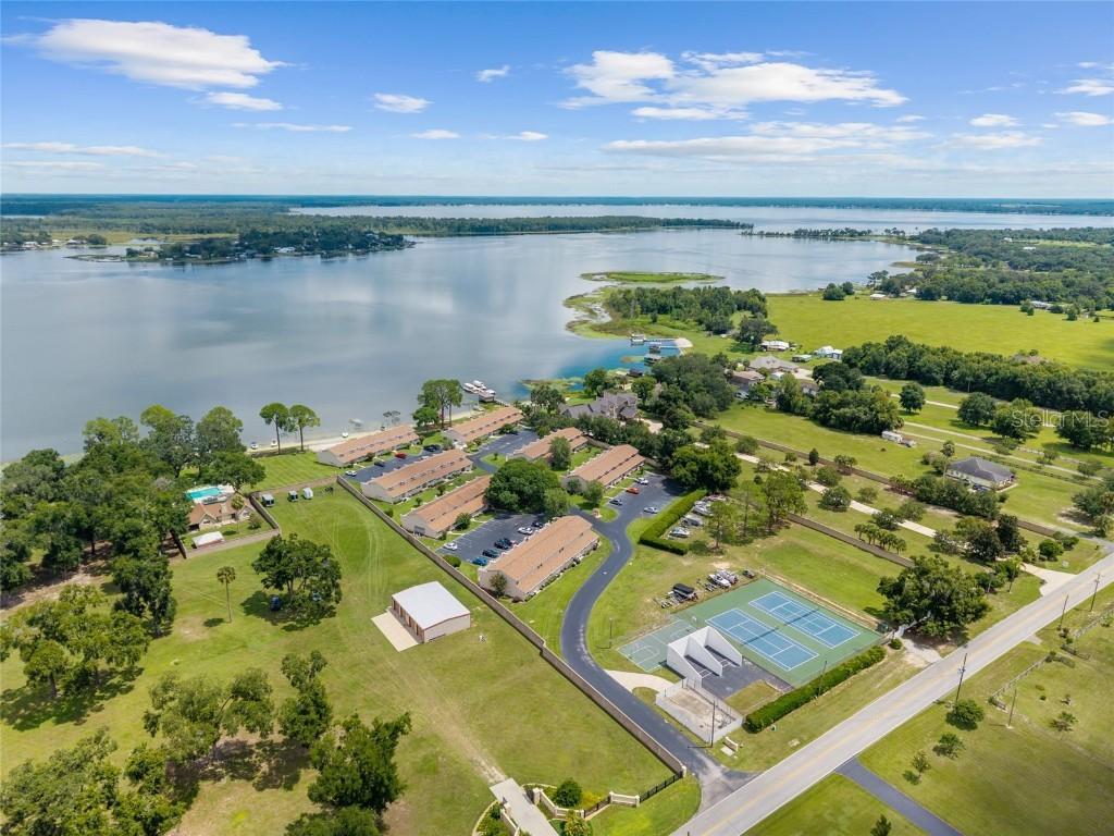 11001 SE Sunset Harbor Rd. #B13, Summerfield, FL 34491