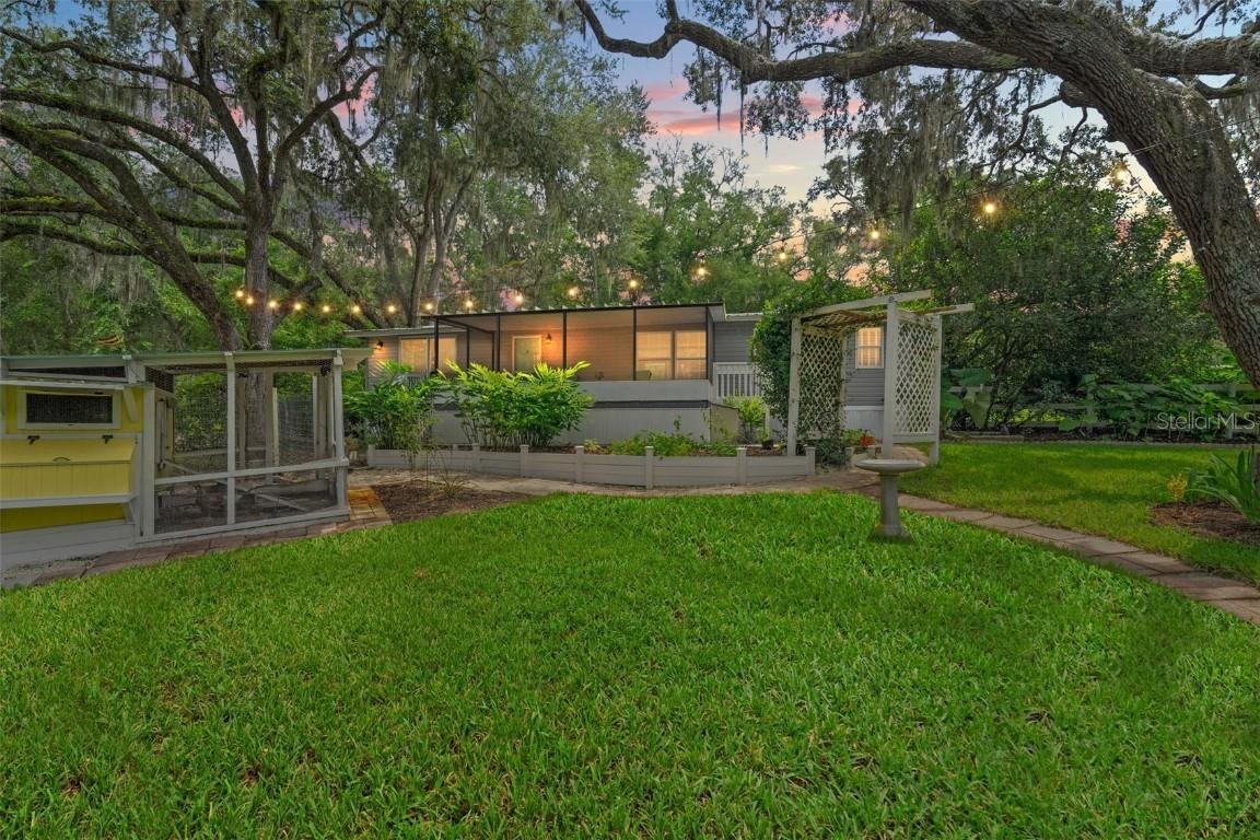 785 E Stockton St., Beverly Hills, FL 34465