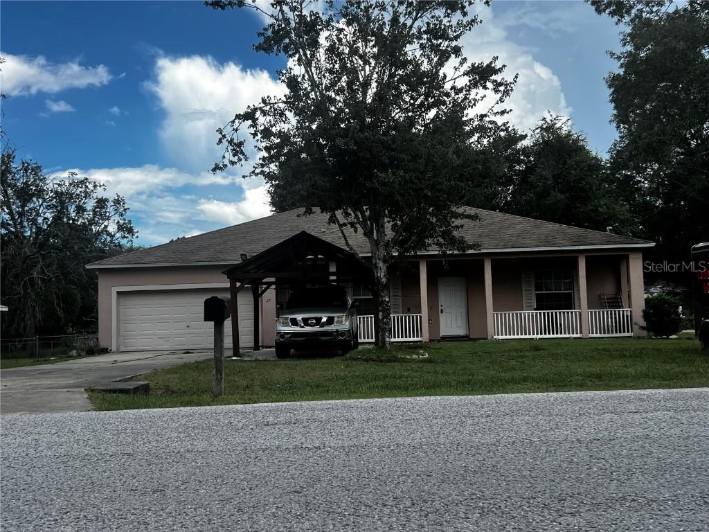 27 Willow Rd., Ocala, FL 34472