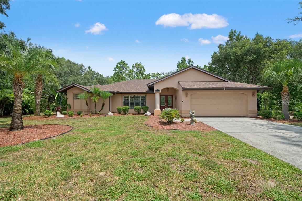 60 Cypress Blvd., Homosassa, FL 34446