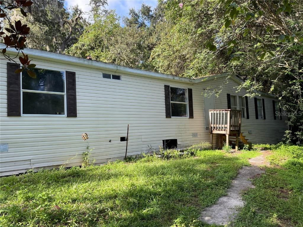 19900 SE 156th St., Umatilla, FL 32784