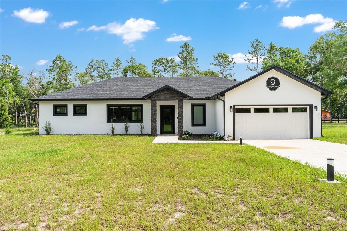 9 Middleground Rd., Ocala, FL 34482