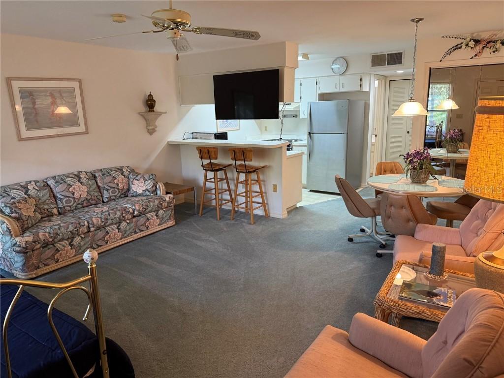 857 SE Mayo Dr., Crystal River, FL 34429