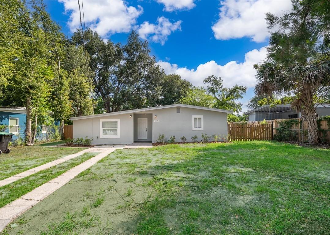 1221 Elinore Dr., Orlando, FL 32808