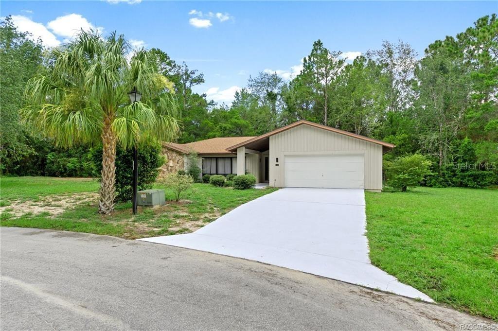 6 Sycamore Ct., Homosassa, FL 34446