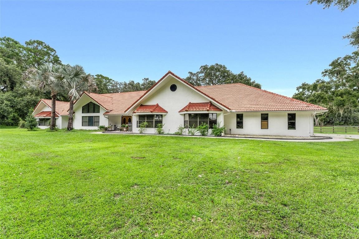 553 205th Ave., Williston, FL 32696