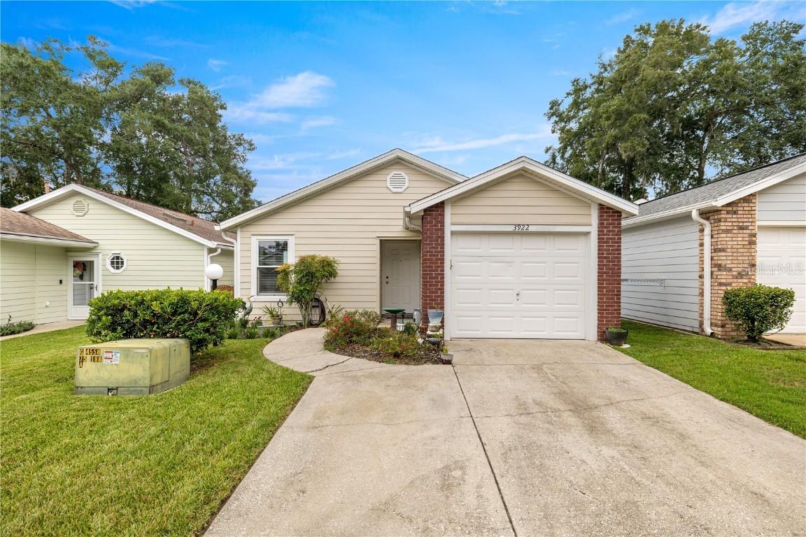 3922 NE 22nd Ln., Ocala, FL 34470