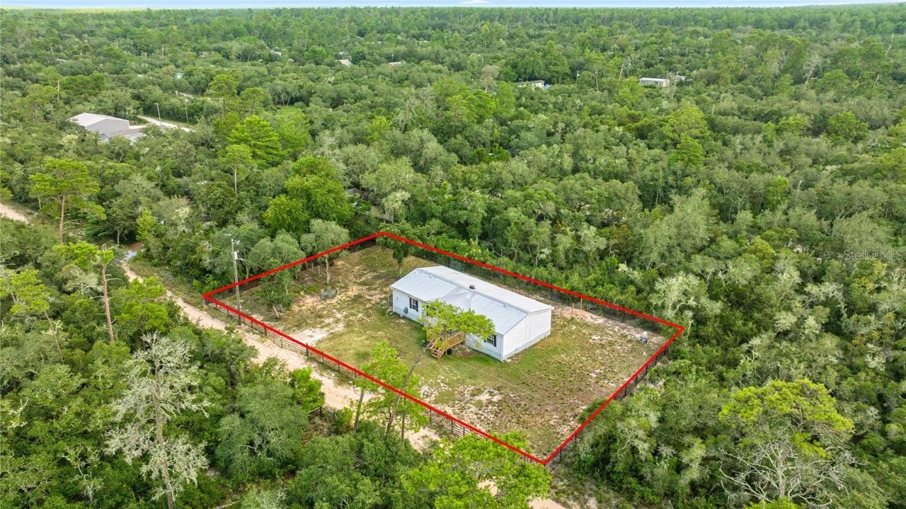 15594 NE 233rd Pl., Fort Mc Coy, FL 32134