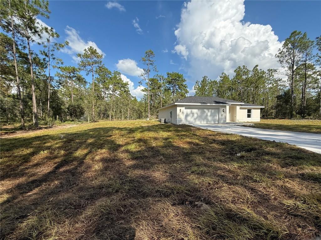 1065 NW Ridgewood Rd., Dunnellon, FL 34431
