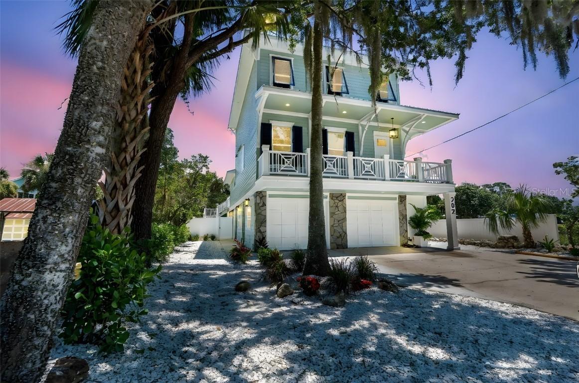202 NE 2nd Ave., Crystal River, FL 34429