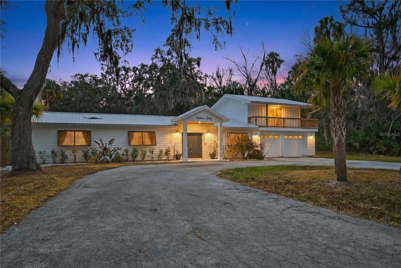 1660 NW 19th St., Crystal River, FL 34428