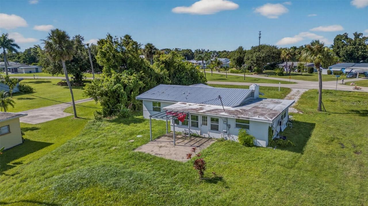 1300 Waite Dr., North Fort Myers, FL 33903