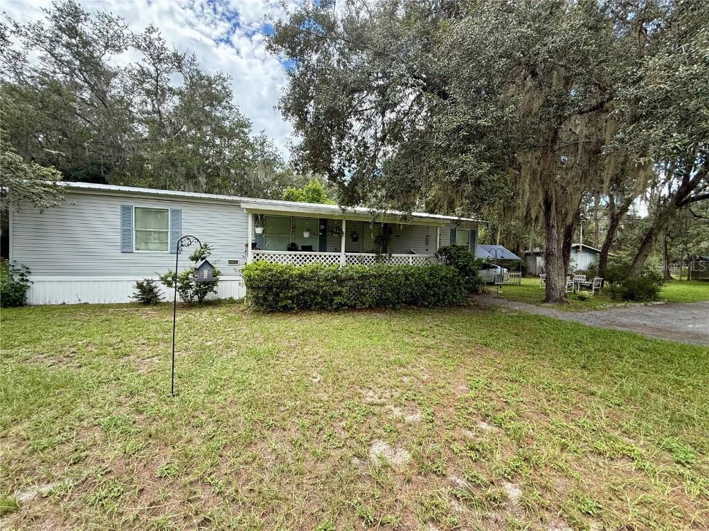 340 Debra St., Inglis, FL 34449