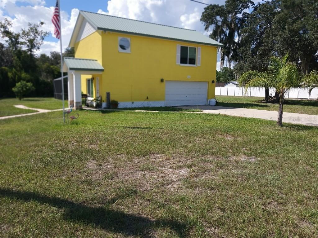 12366 SE 138 Ave., Ocklawaha, FL 32179