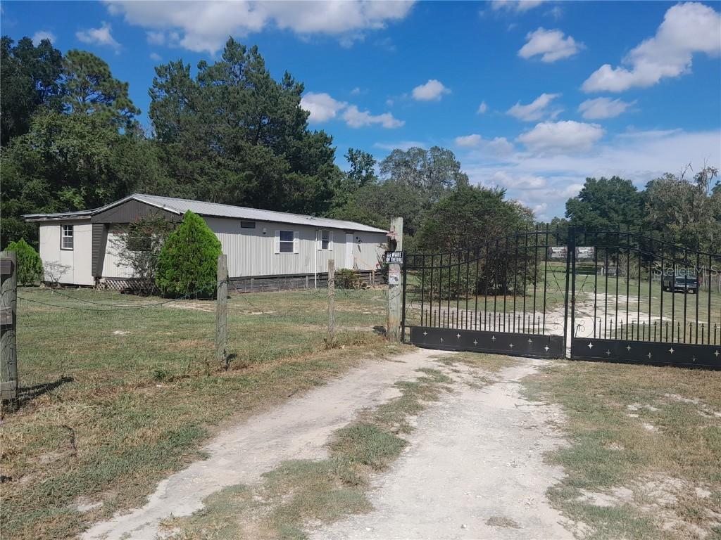 3731 SE 117th Ter., Morriston, FL 32668