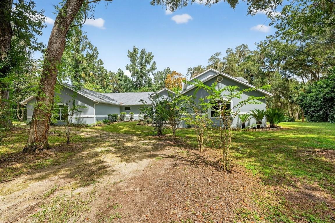 25 Lake Wood Cir., Ocala, FL 34482