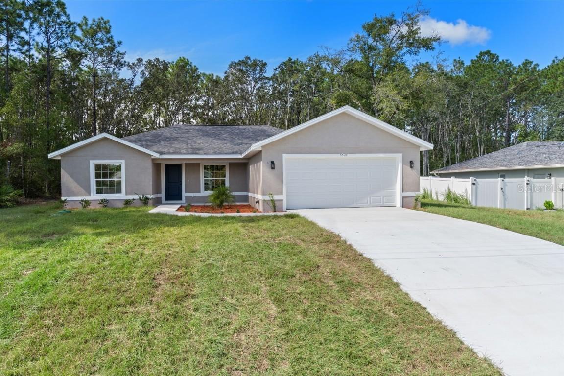 1086 W Anderson Ln., Citrus Springs, FL 34434