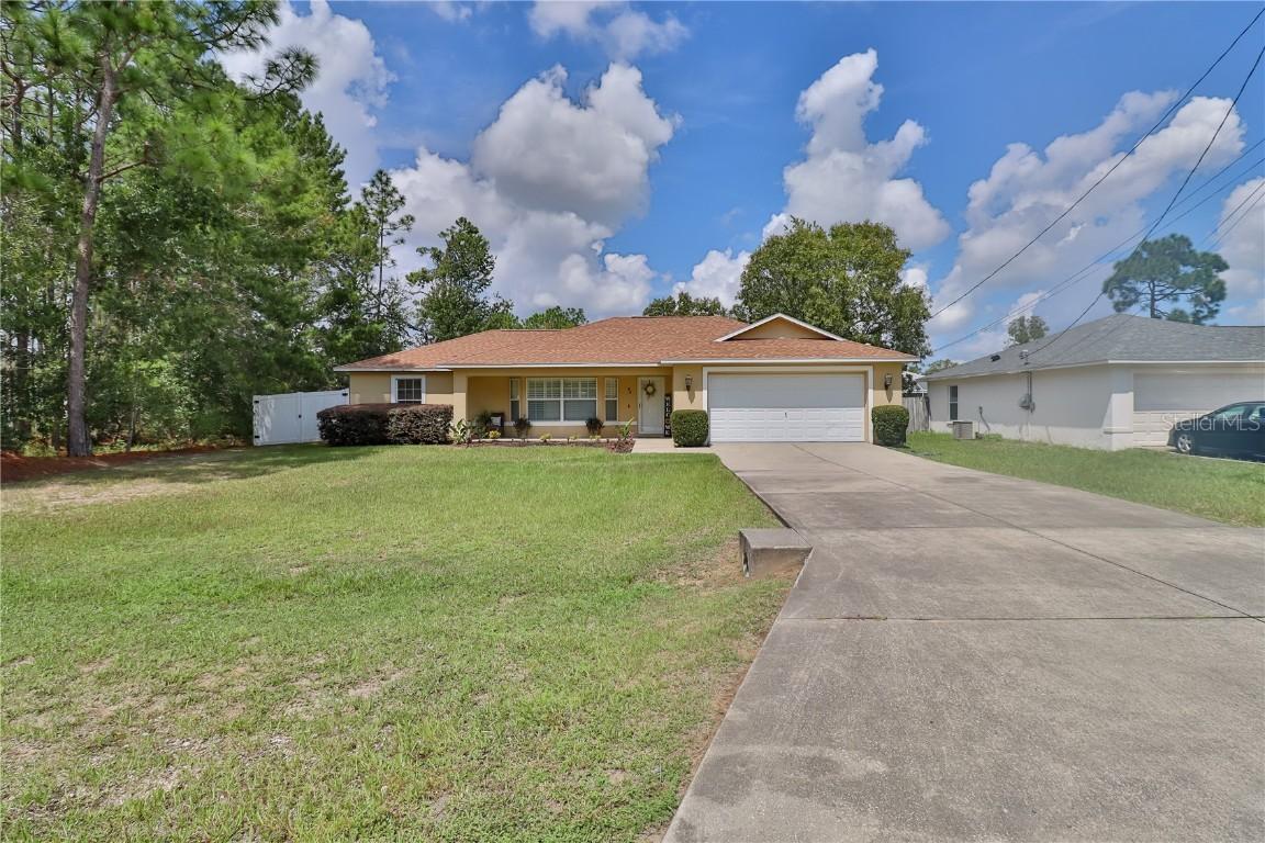 64 Redwood Rd., Ocala, FL 34472