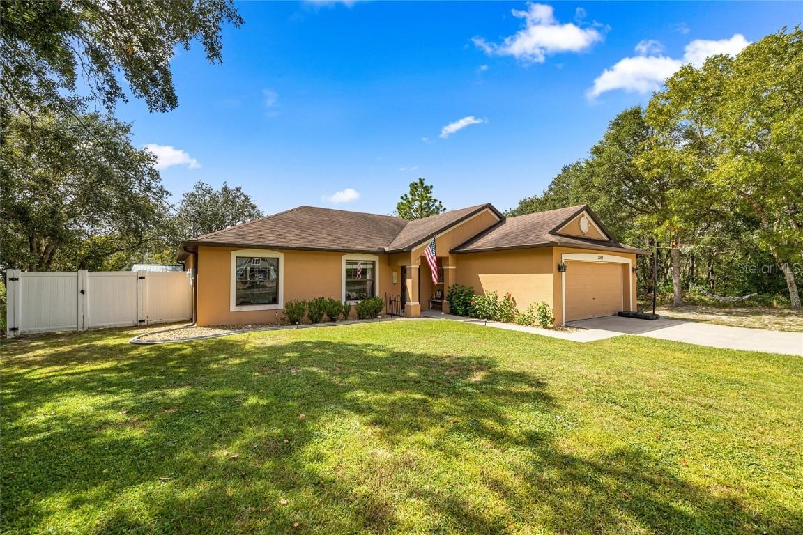 2142 W Hampshire Blvd., Citrus Springs, FL 34434