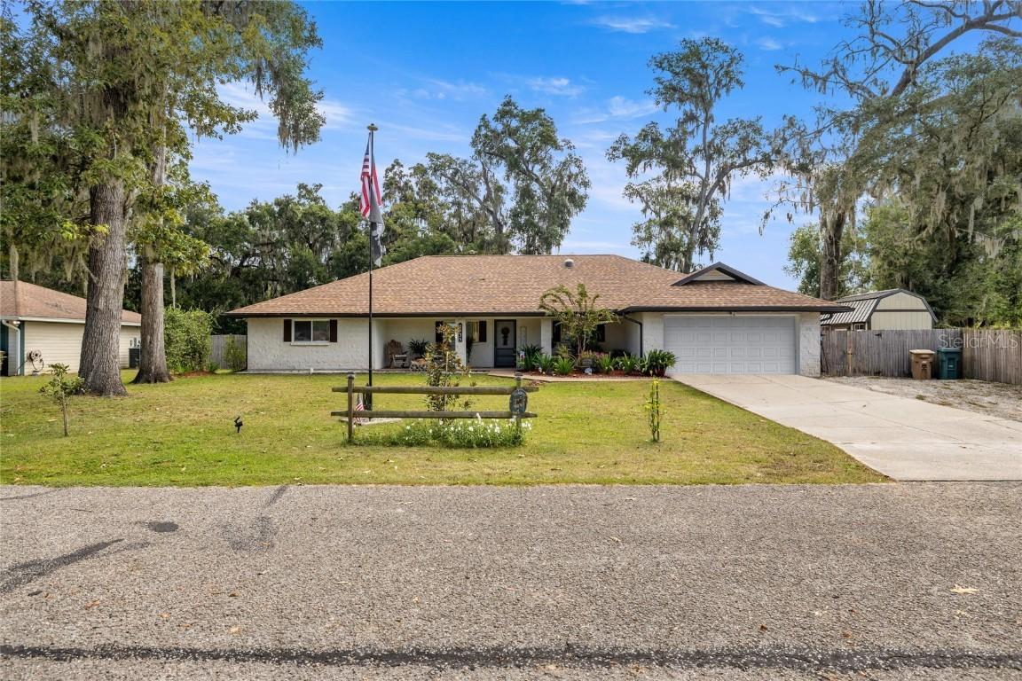 2535 NE 8th Ave., Ocala, FL 34470