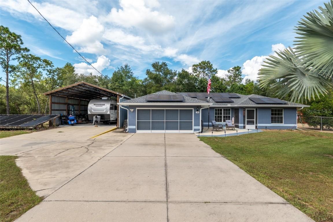 109 Fisher Way, Ocklawaha, FL 32179