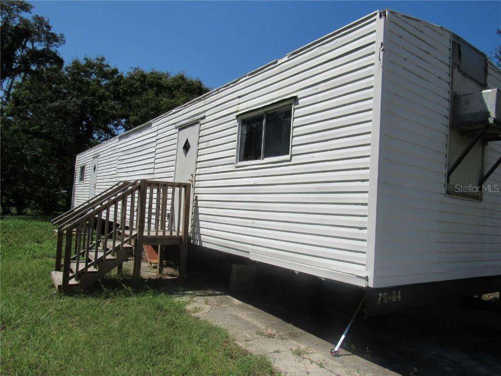 1950 SE 185th Ter., Silver Springs, FL 34488